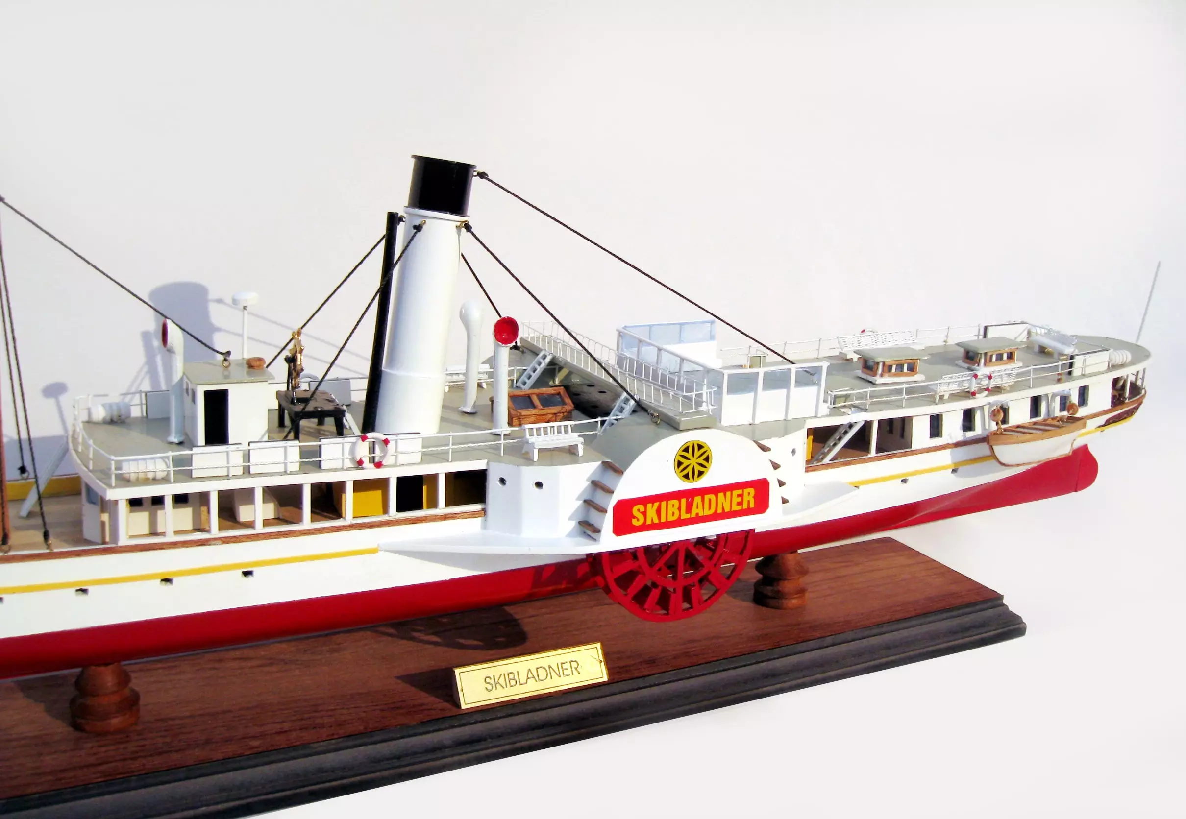 Paddle Steamer Skibladner Ship Model - GN
