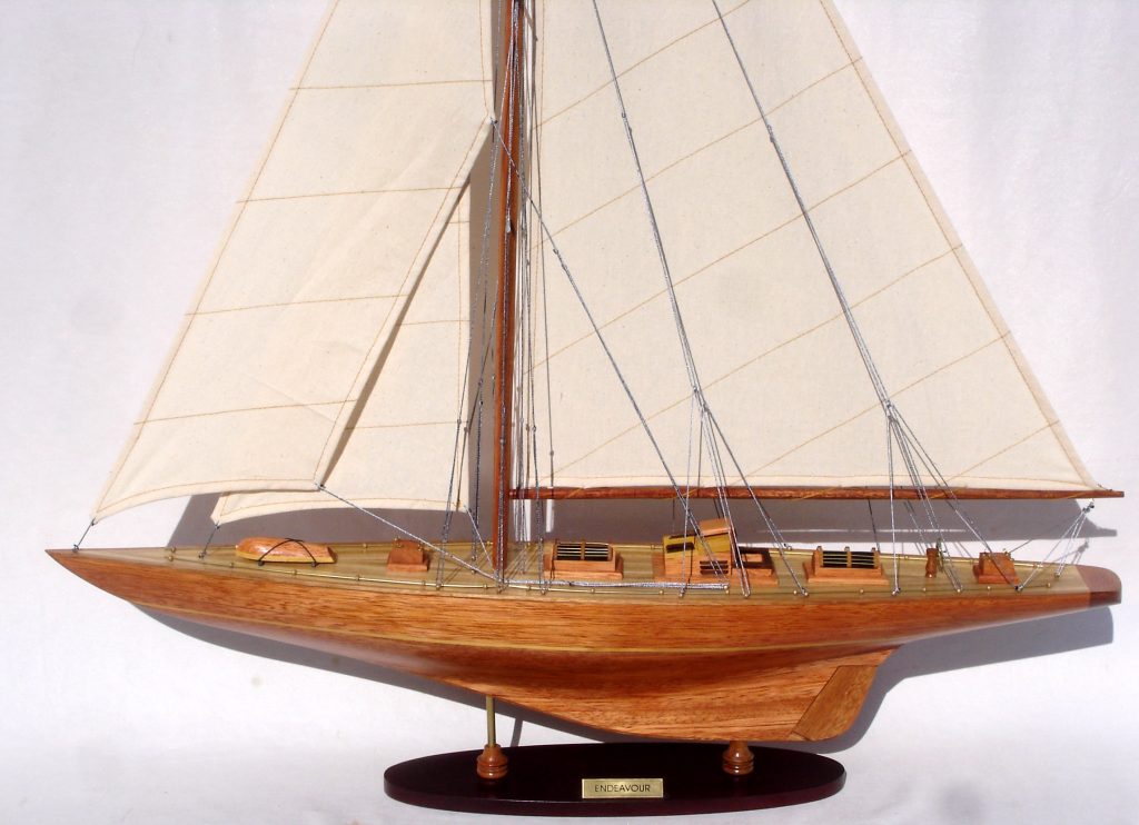 j class model yacht