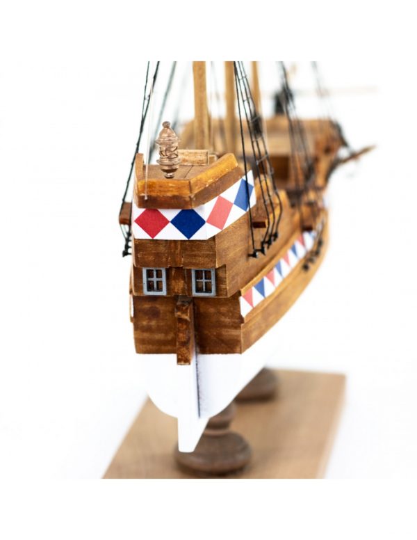 Elizabethan Galleon Model Boat Kit Amati (600/02)