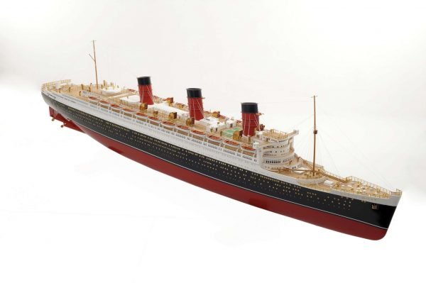 RMS Queen Mary Model