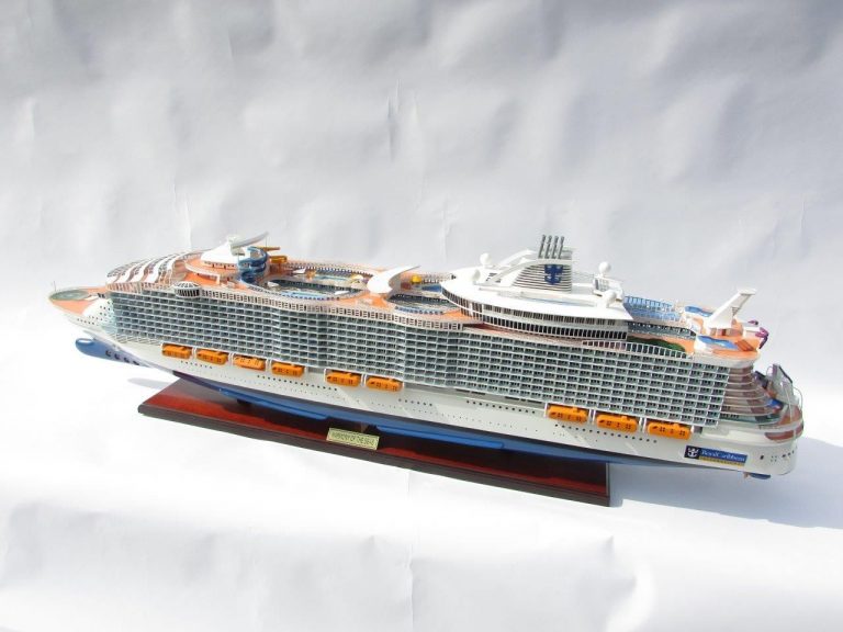 cruise ship models to build