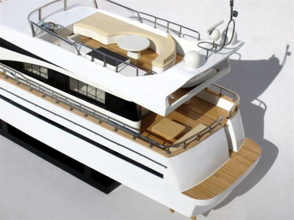 Astondoa 73 Model Boat - GN (SB0069P)