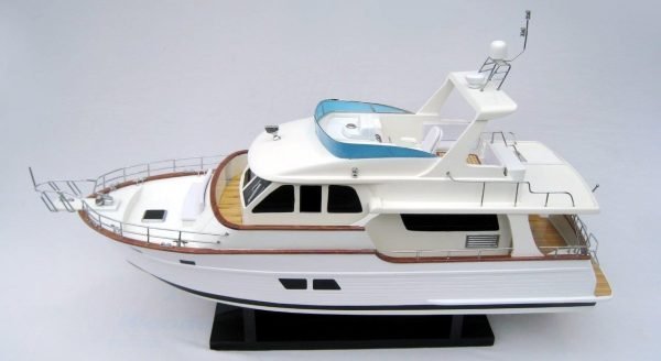 Grand Banks 42 Model Boat - GN