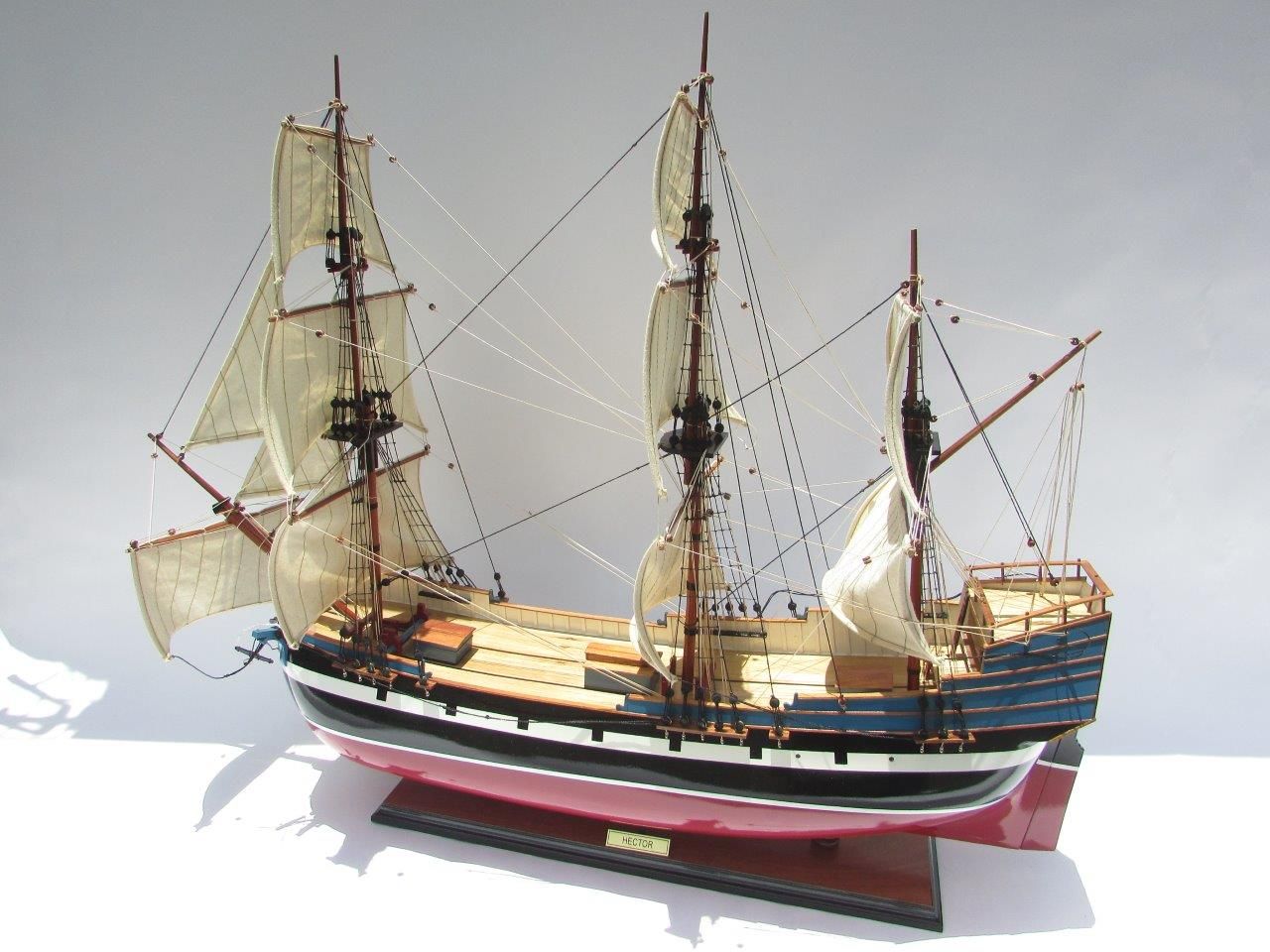 Hector Model Boat - GN