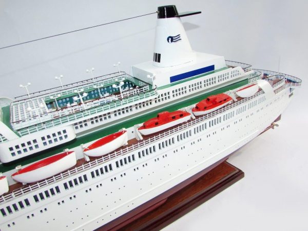 MS Pacific Princess Model Boat - GN
