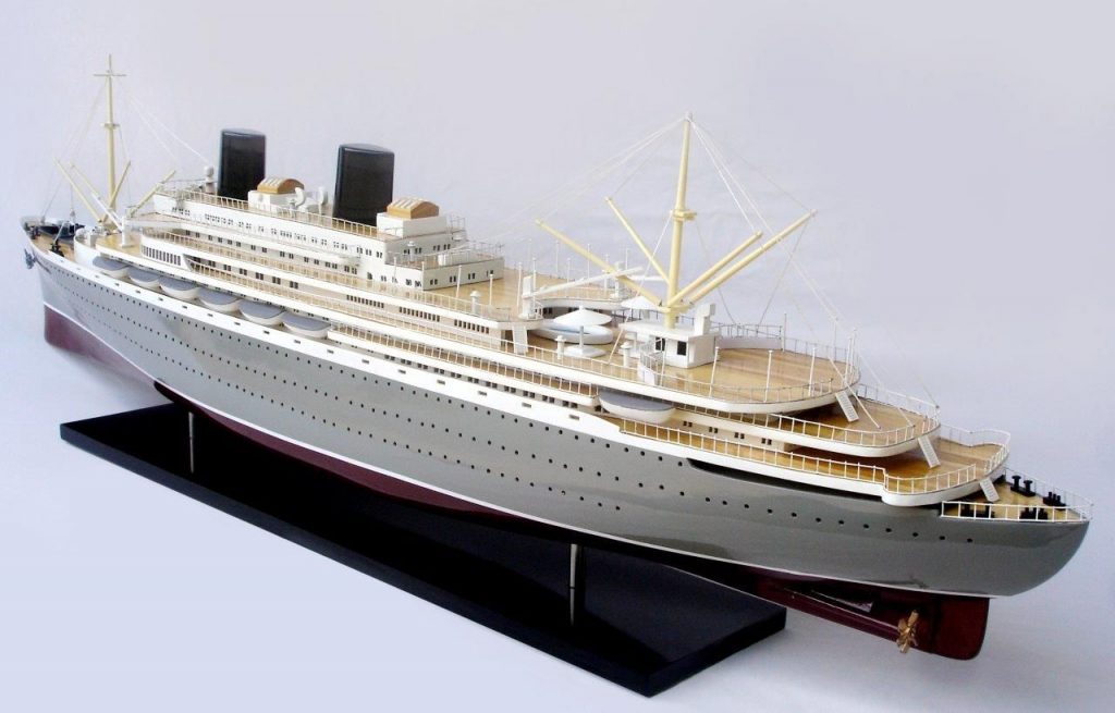 MS Willem Ruys Ship Model - Premier Ship Models (Head Office)