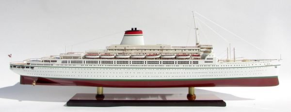 SS Leonardo Da Vinci White & Red Hull Ship Model - GN