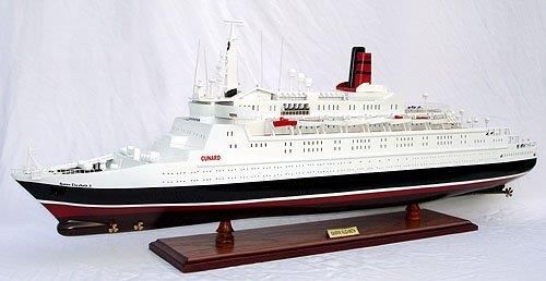 Queen Elizabeth 2 Ship Model - GN