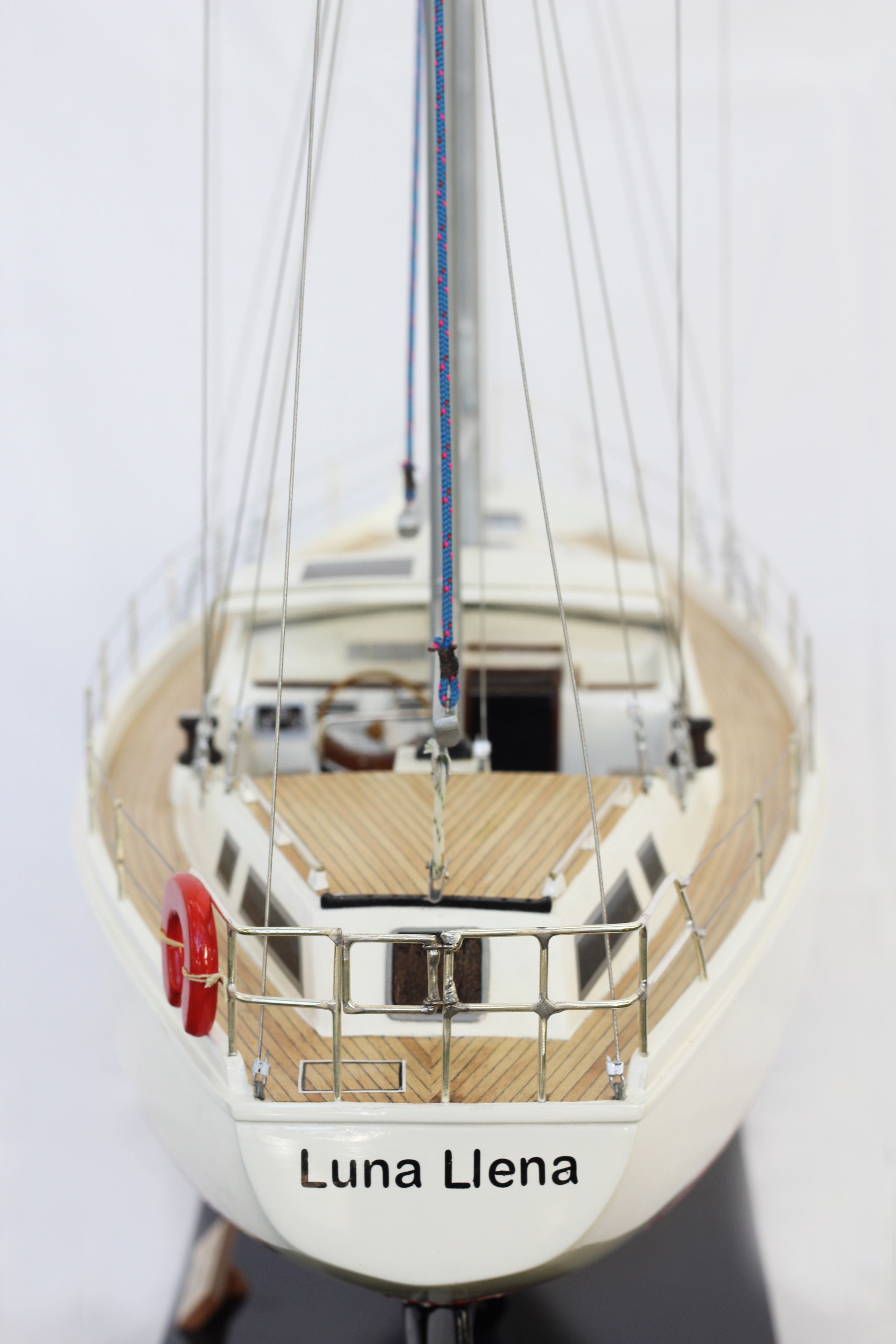 Amel Model Yacht (Superior Range) - HM