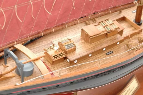 Jolie Brise Model Yacht (Premier Range) - PSM
