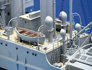 Resolve Model Ship Kit - Caldercraft (7024)