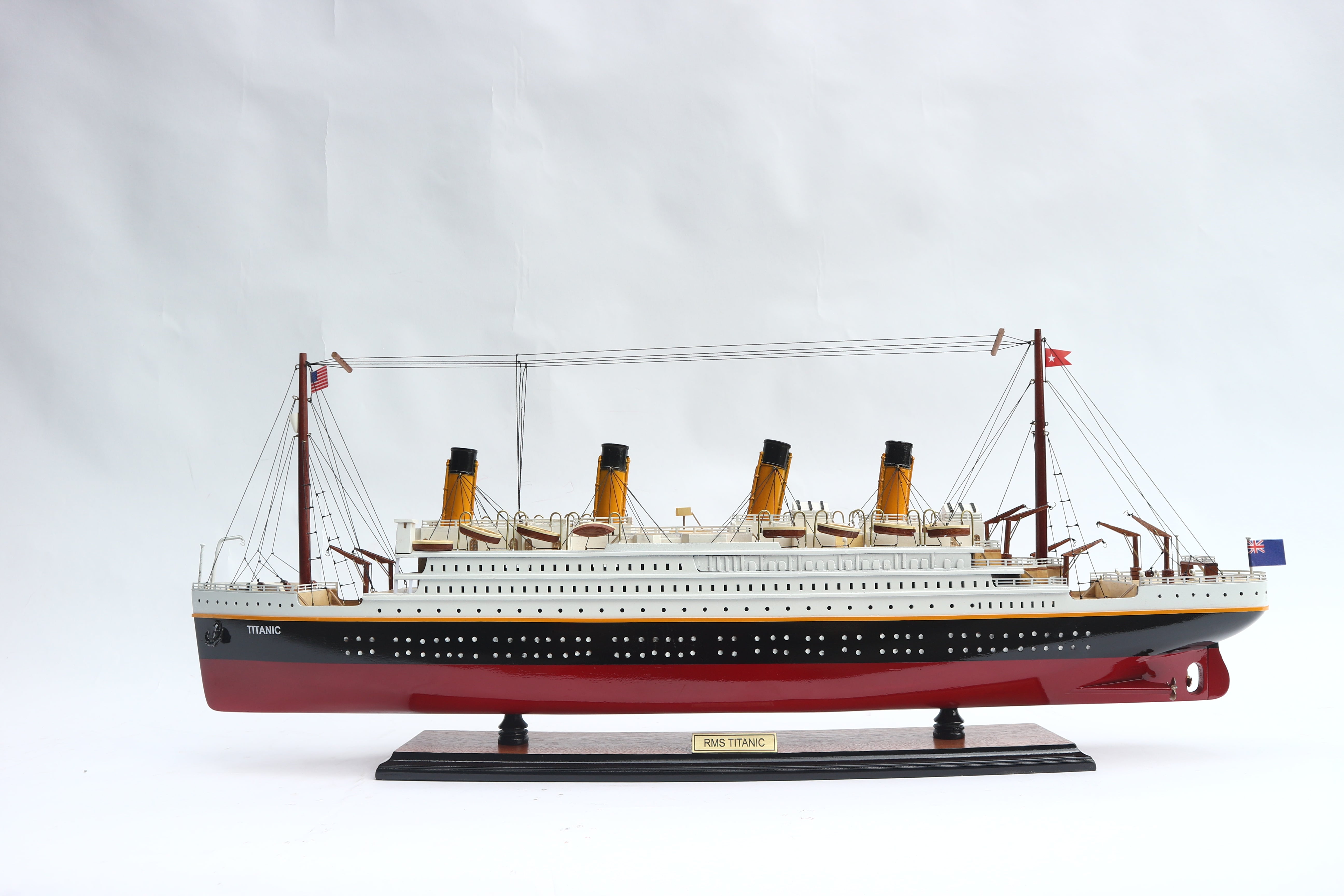 Titanic Model Ship - GN (CS0003P-80)