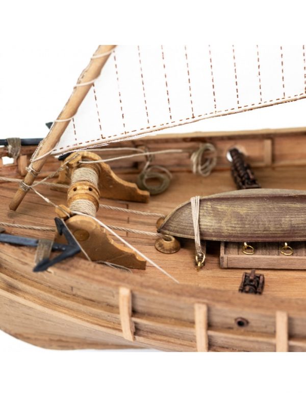 Nina Caravel Ship Model Kit - Amati (1411)