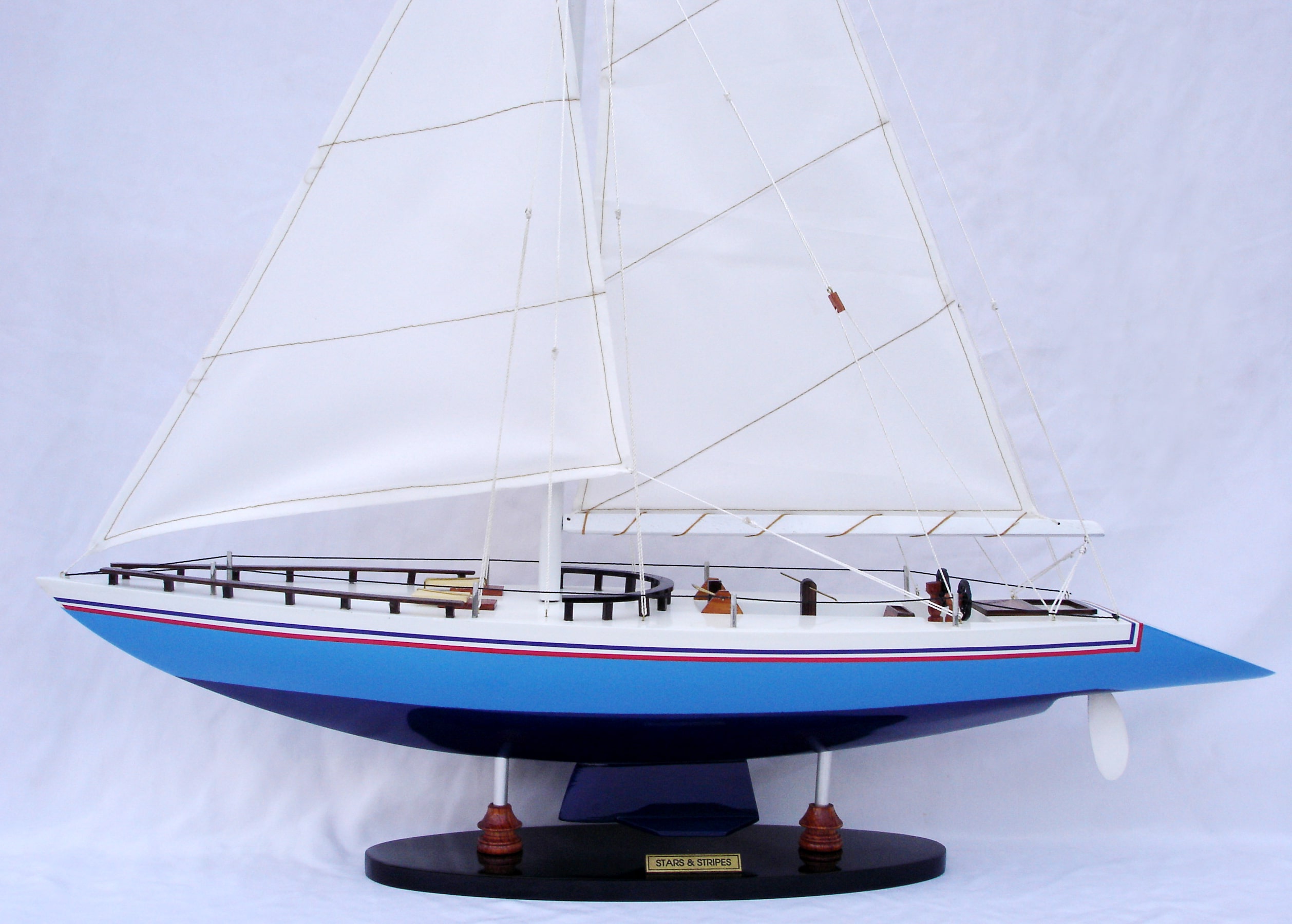 Stars & Stripes Model Yacht (Standard Range) - GN