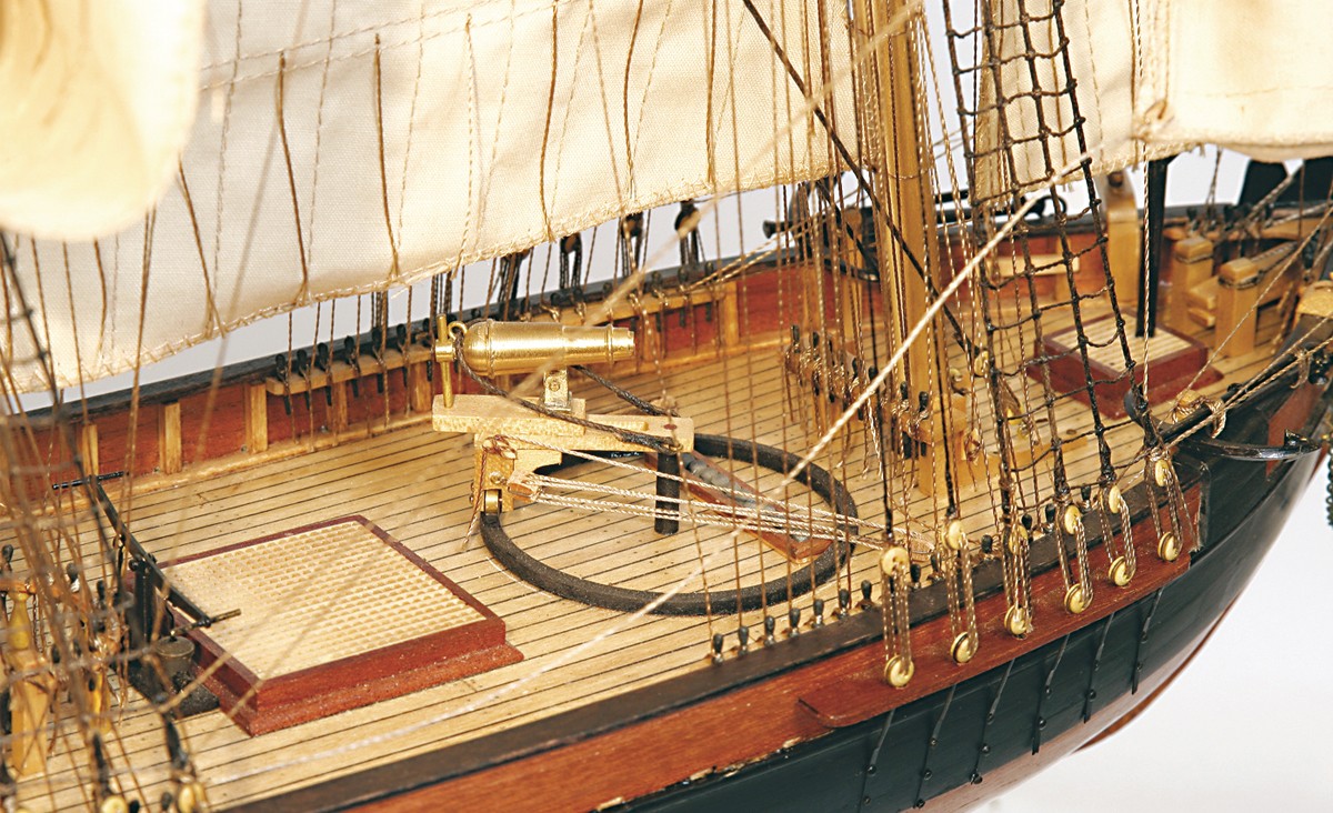 Dos Amigos Schooner Ship Model Kit - Occre (13003)