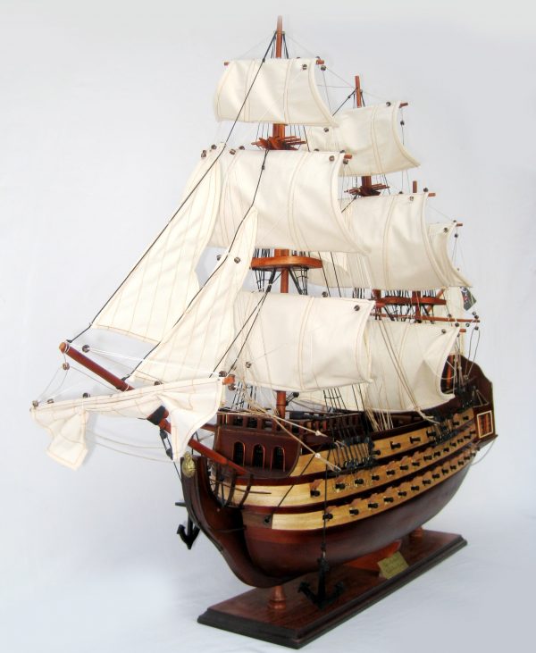 Queen Anne's Revenge Model Ship - GN