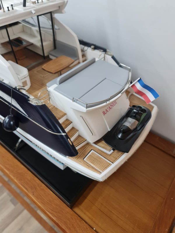 Sunseeker Predator 64 Model Yacht - PSM0037