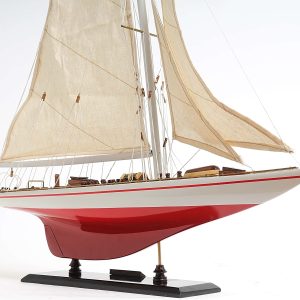 Endeavour Yacht Painted 24 Model Ship - OMH (Y139)