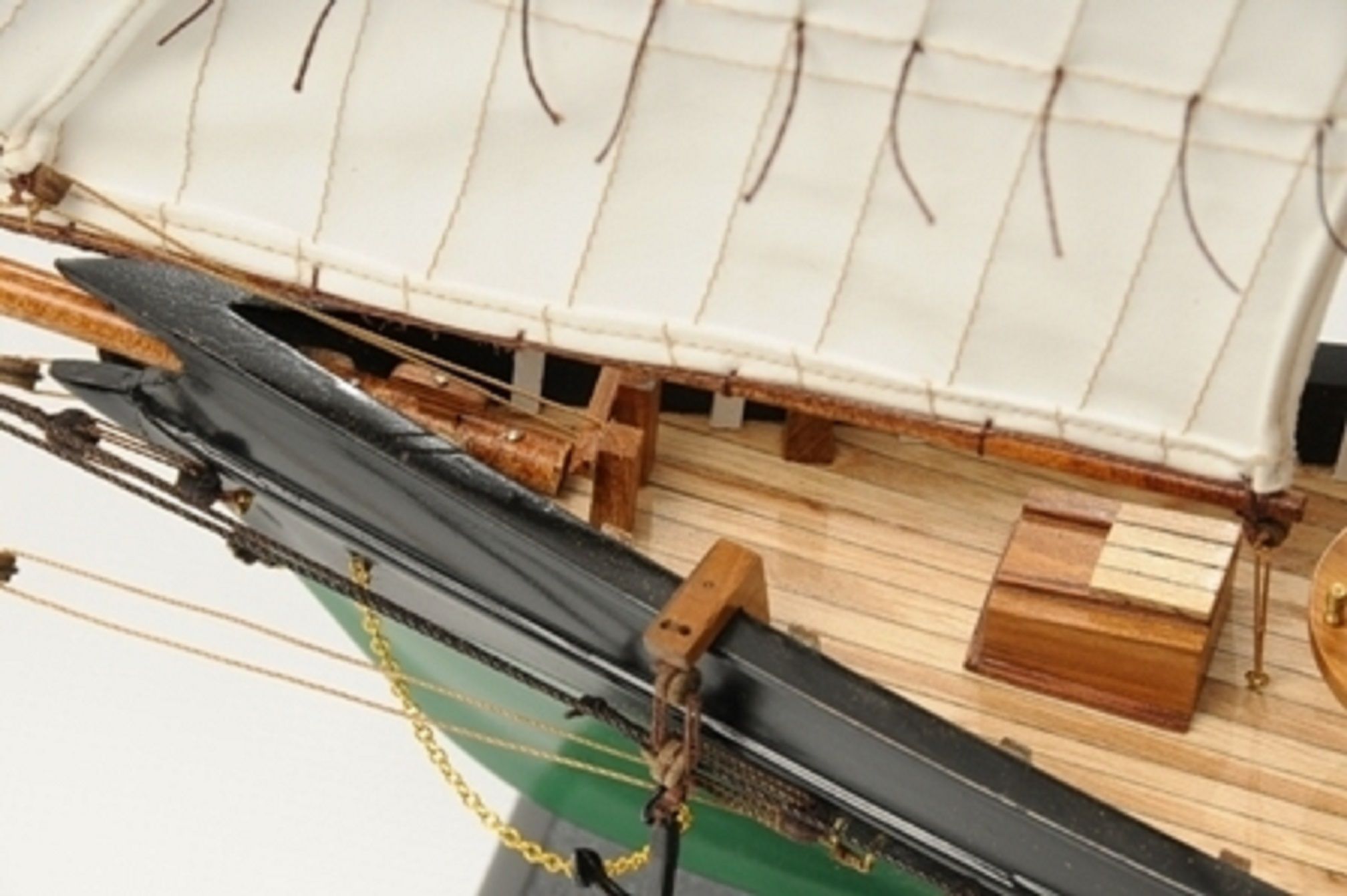 1419-7762-America-Model-Yacht-Superior-Range.jpg