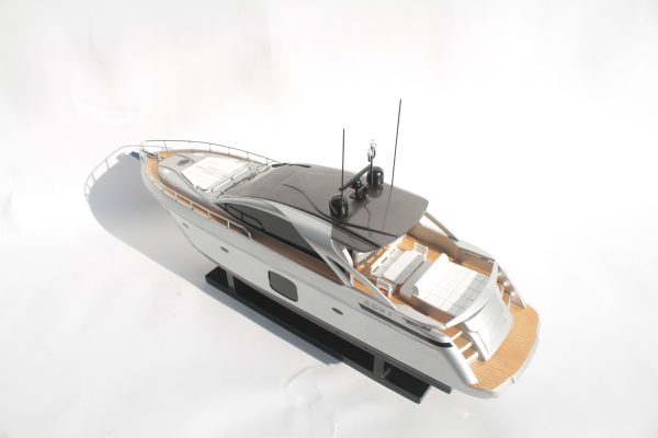 Pershing 70 Power Boat - GN